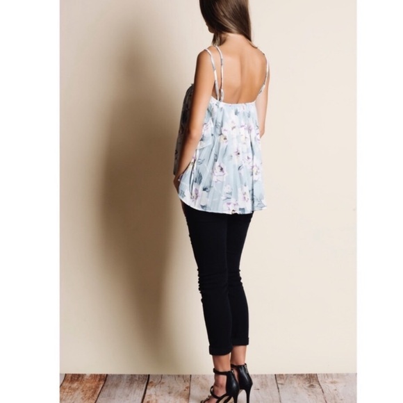 ⚡️Strappy Cold Shoulder Floral Top - Picture 5 of 5